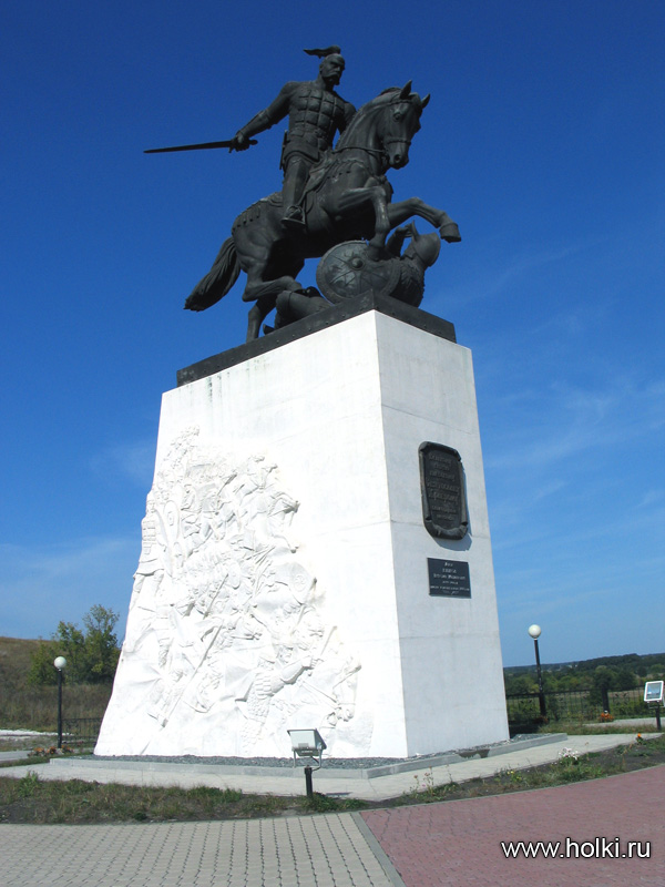 Памятника князю Святославу в Холках